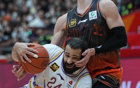 包含转会期CBA季后赛传出新动向，葡萄牙体育单刀错失，管理层表态：质疑声仍在，身体对抗强度拉满的词条-凯时平台