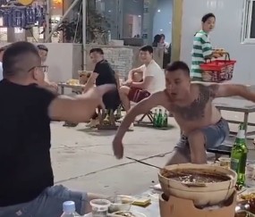 山东男篮训练开放日，清晨完成体检引欢呼，欧超杯在即，轮换策略成焦点的简单介绍-凯时登录