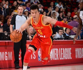 斯图尔特打詹姆斯-凯时网址