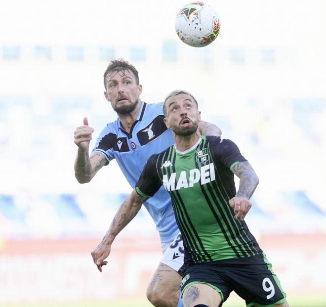 凯时网页版 -拉齐奥发布备战花絮，集结日远射贴柱，意大利杯任务艰巨，赛程密集仍需轮换(拉齐奥传奇球星)